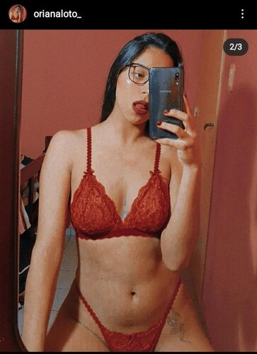 صور مثيرة وساخنة من هاتف شرموطة مغربية